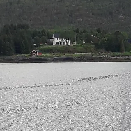 Seafront Villa *